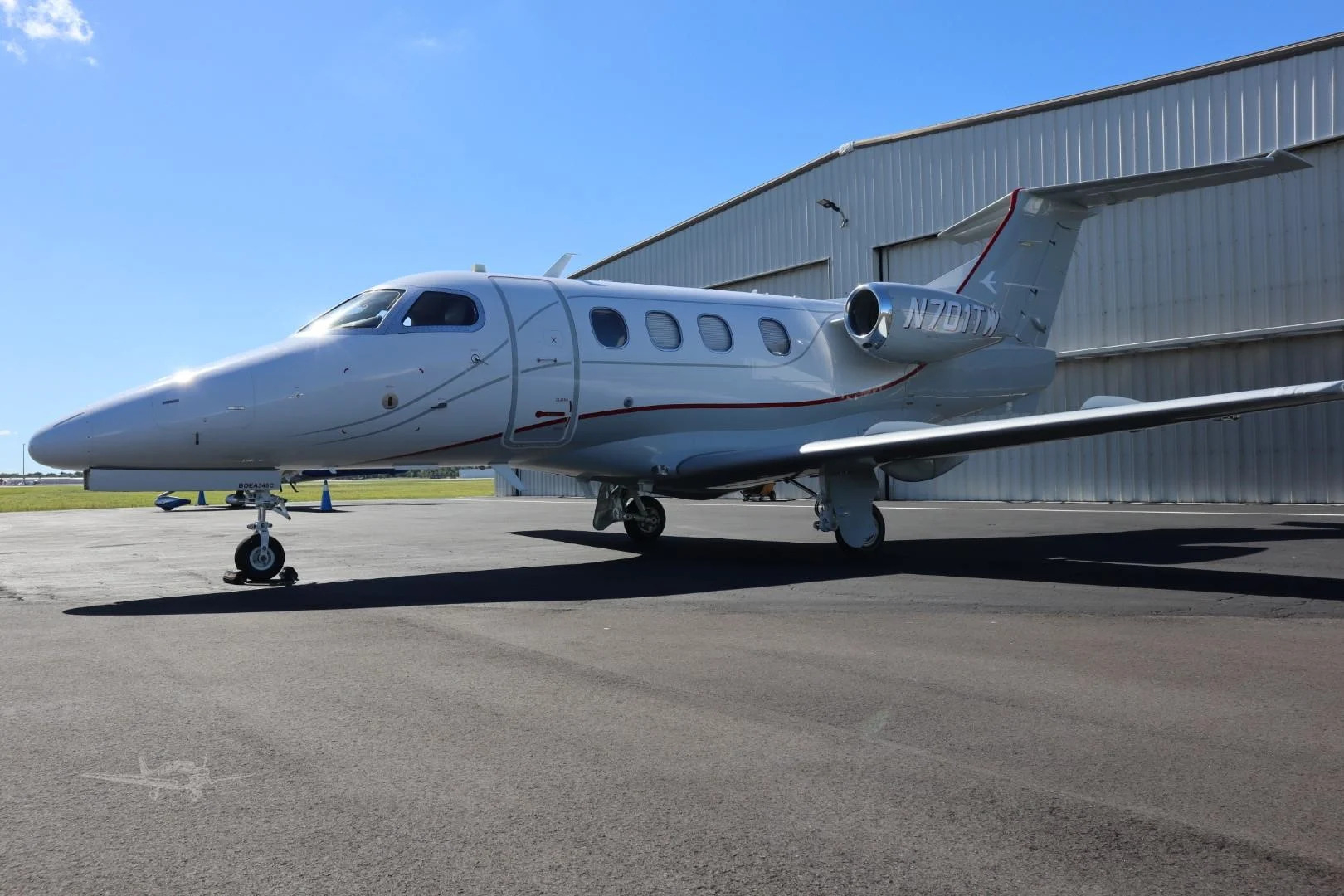 EMBRAER PHENOM 100 photo 3