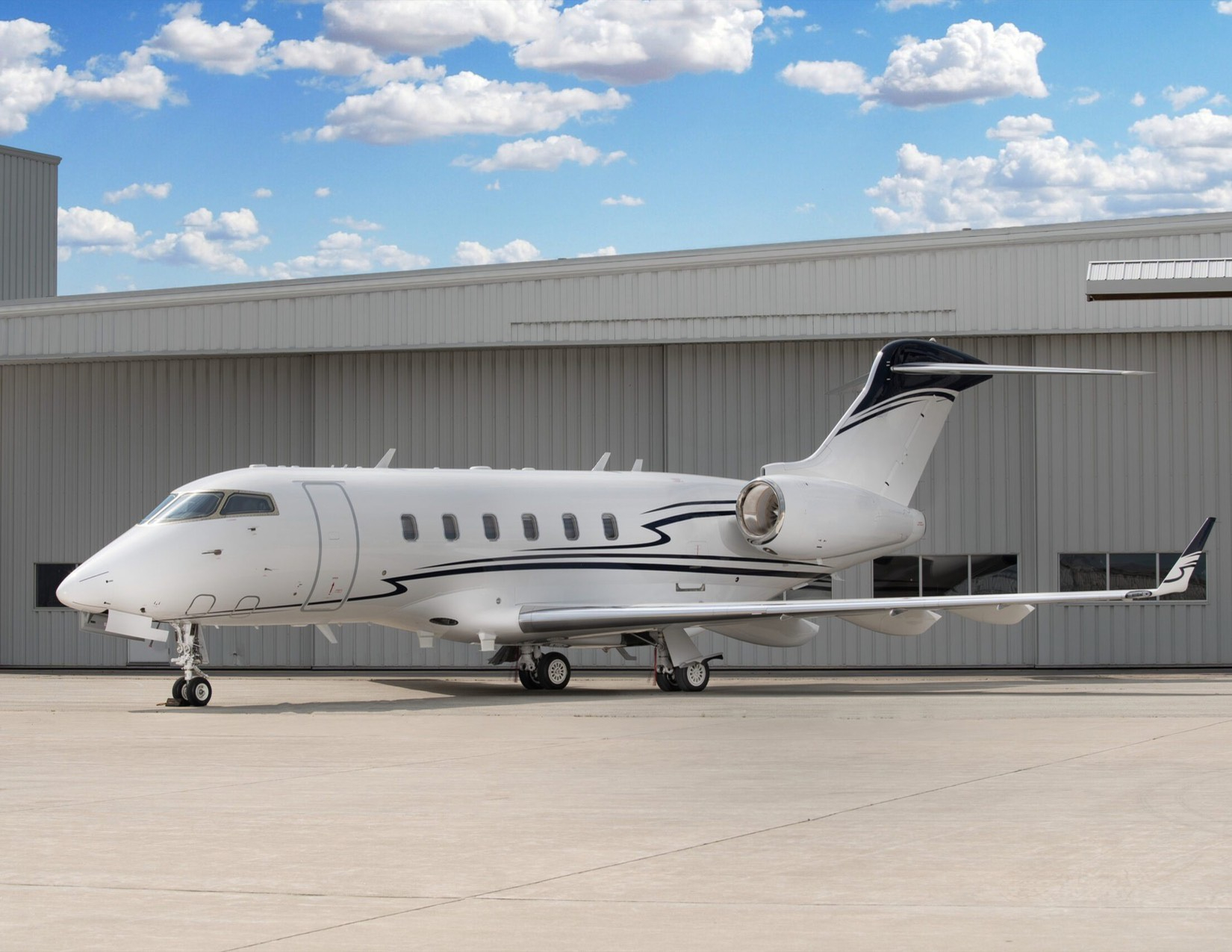 BOMBARDIER CHALLENGER 300