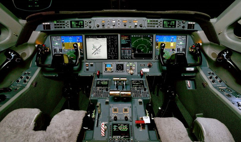 GULFSTREAM G450 photo 3
