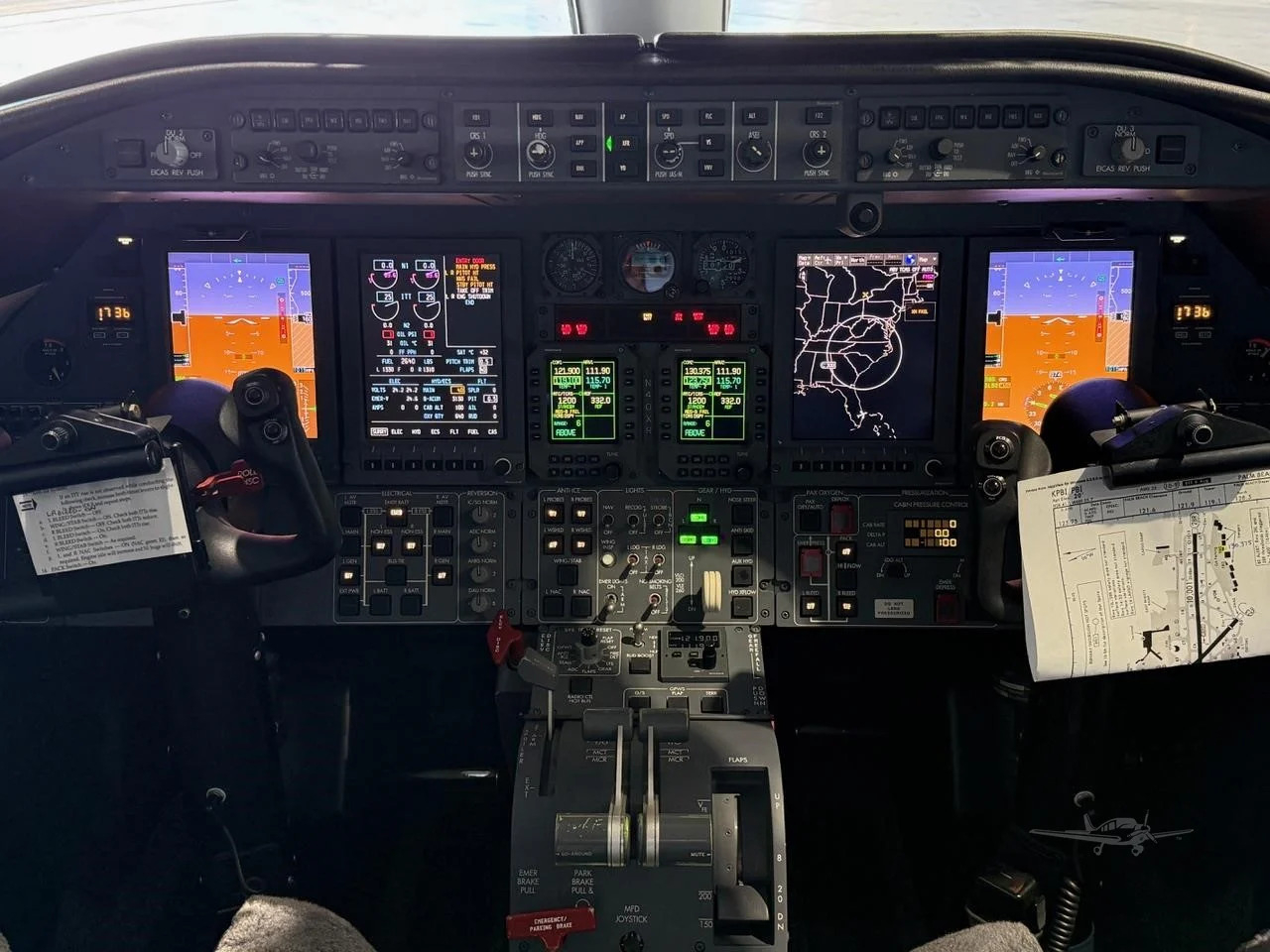 BOMBARDIER LEARJET 40XR photo 2