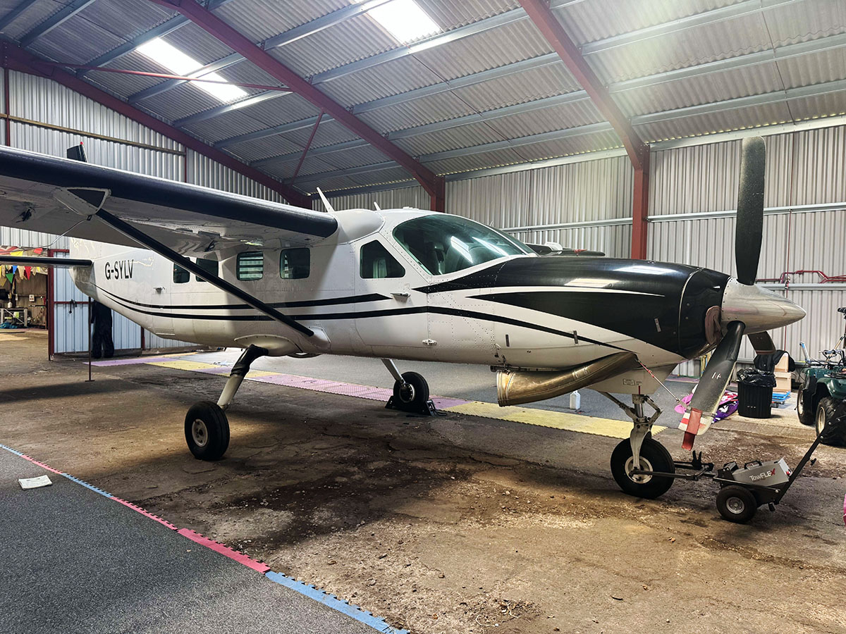 CESSNA 208B GRAND CARAVAN photo 3