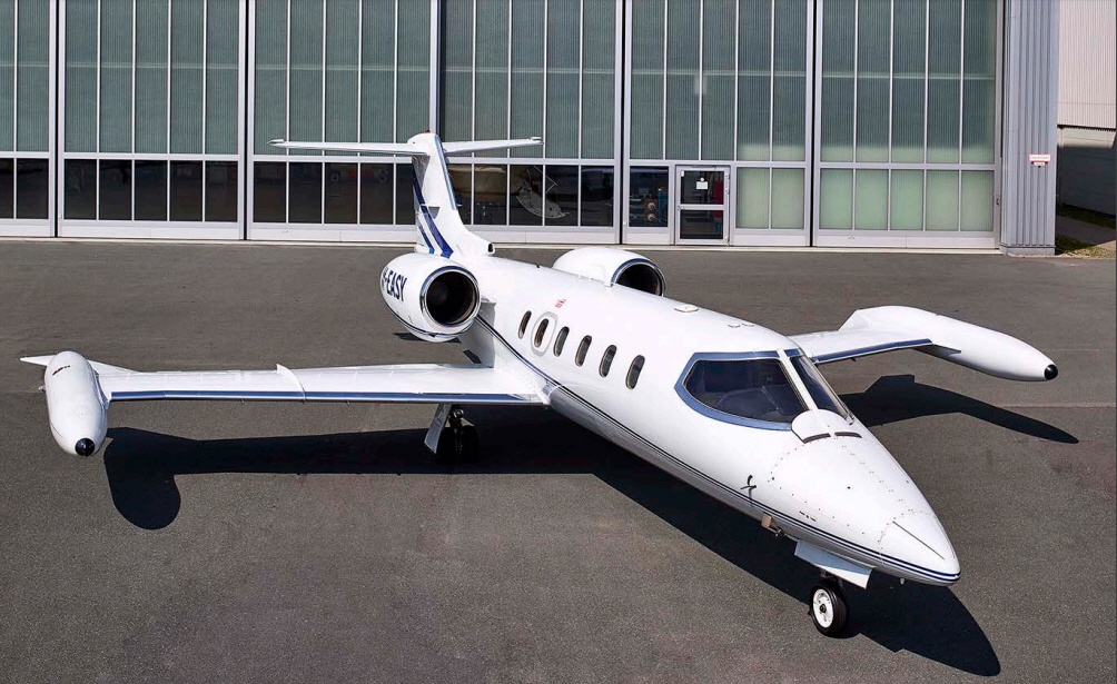 BOMBARDIER LEARJET 35A photo 3