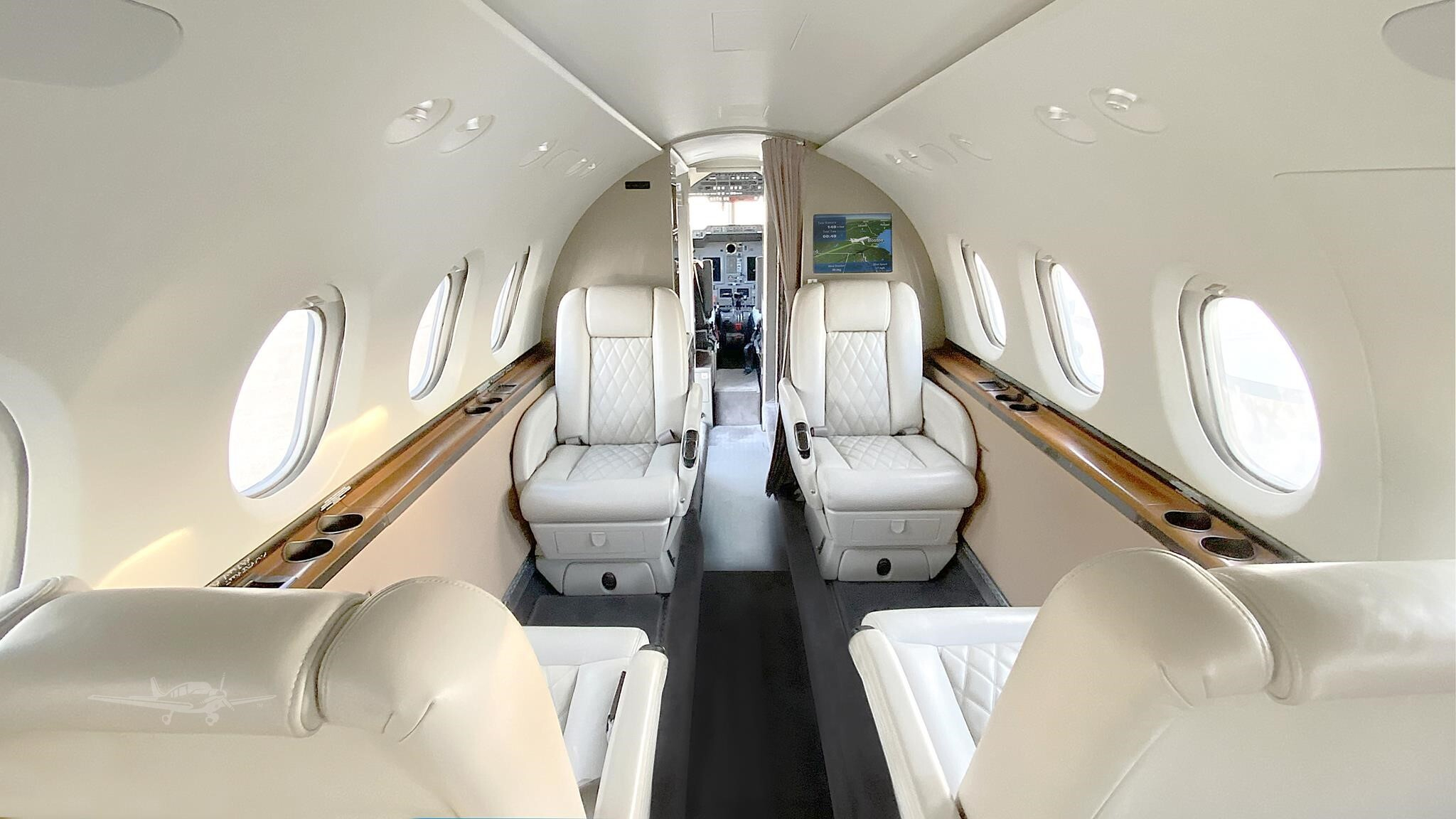 HAWKER 750 photo 3