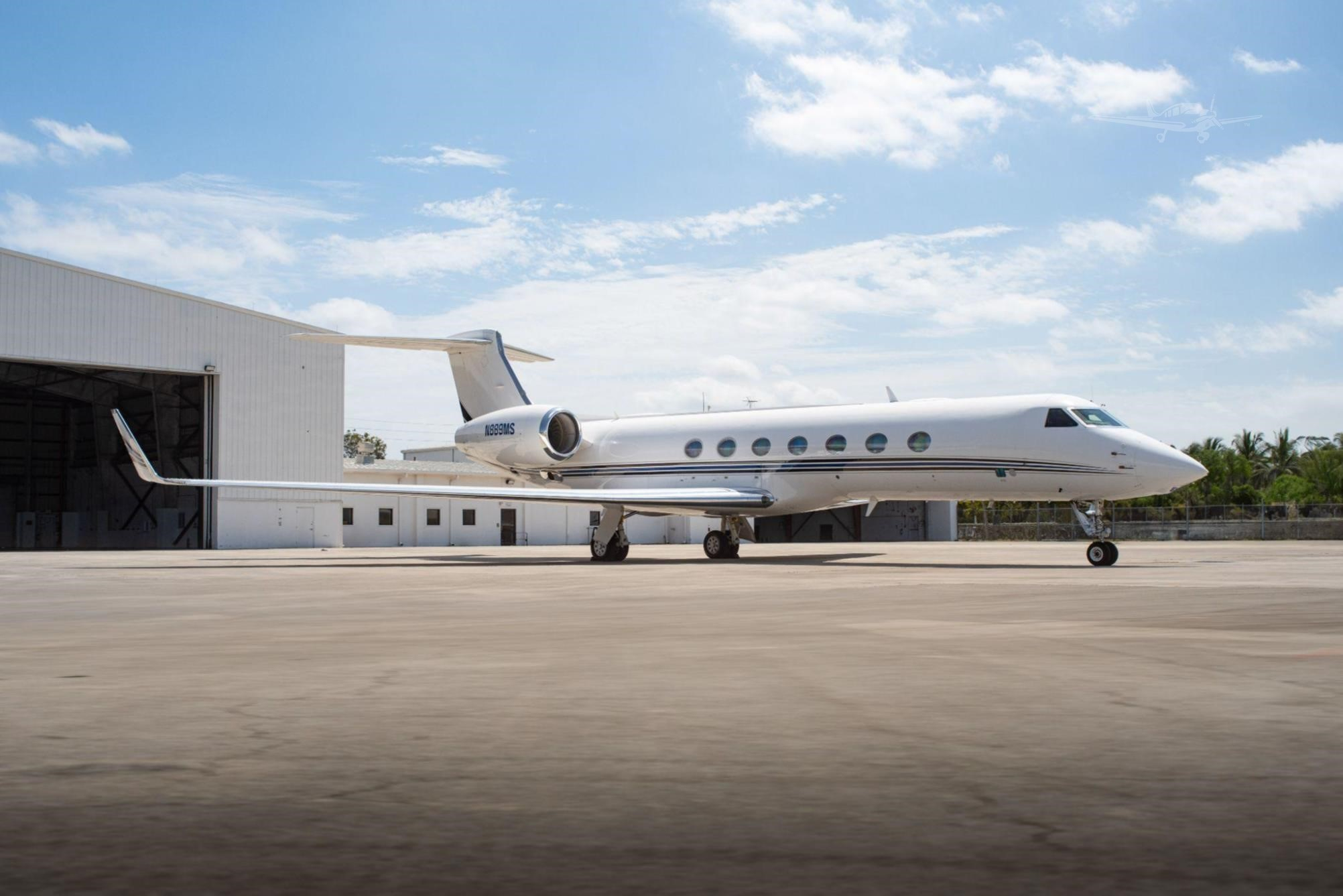 GULFSTREAM G550 photo 2