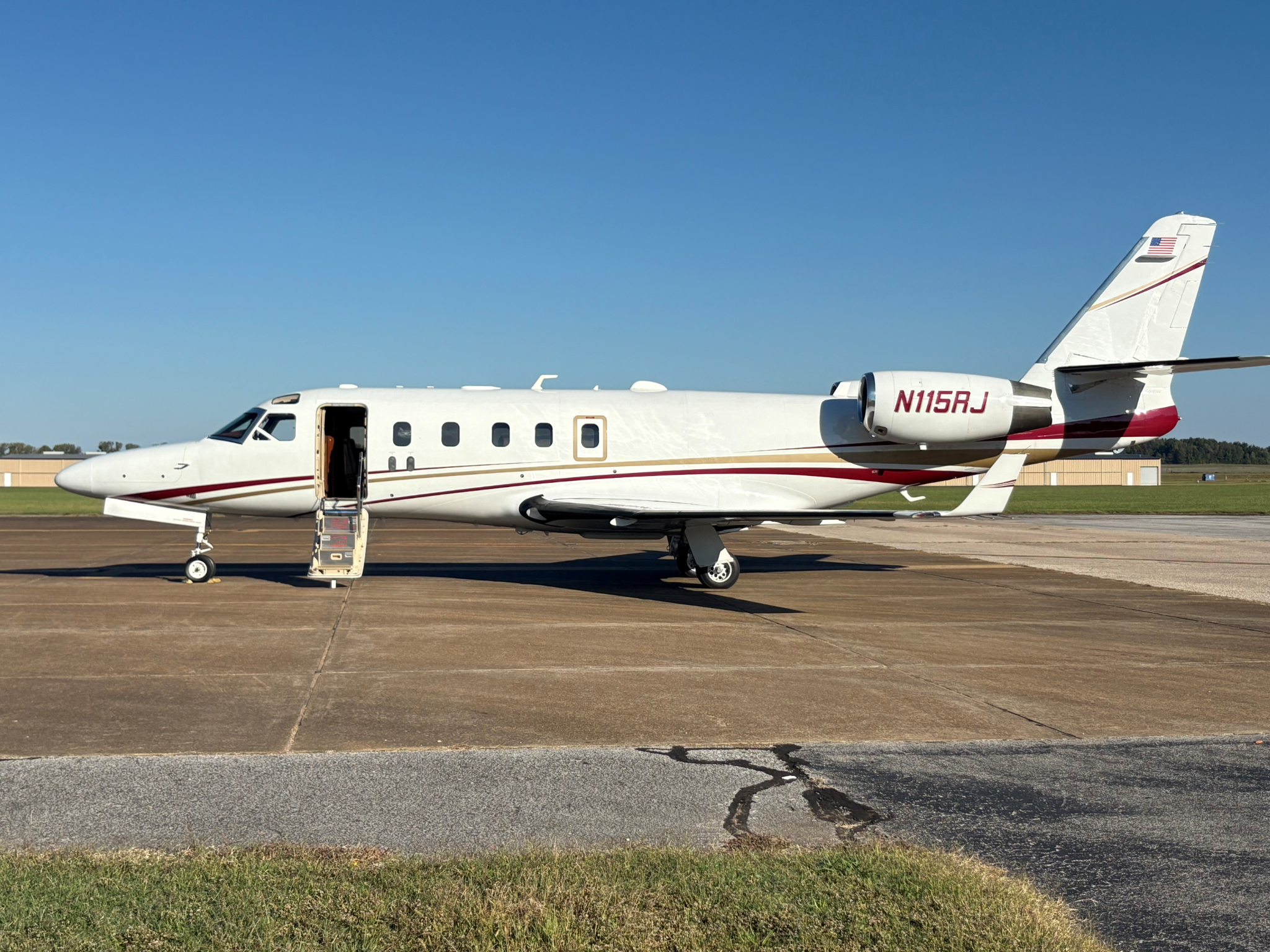 GULFSTREAM G100 photo 3