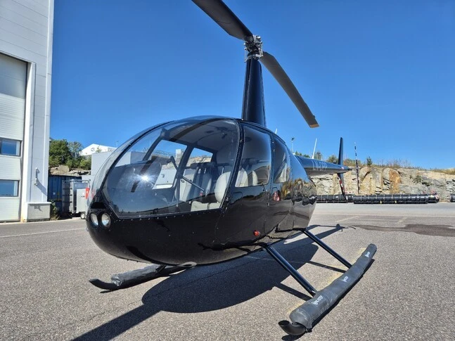 ROBINSON R44 CLIPPER II