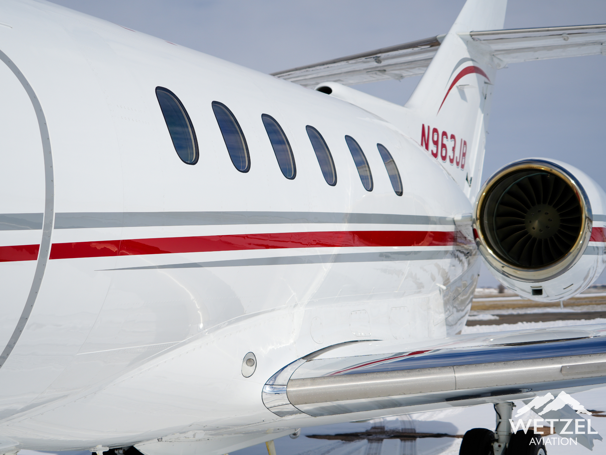 HAWKER 900XP photo 3