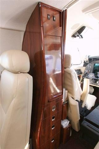 BEECHCRAFT KING AIR B200 photo 3