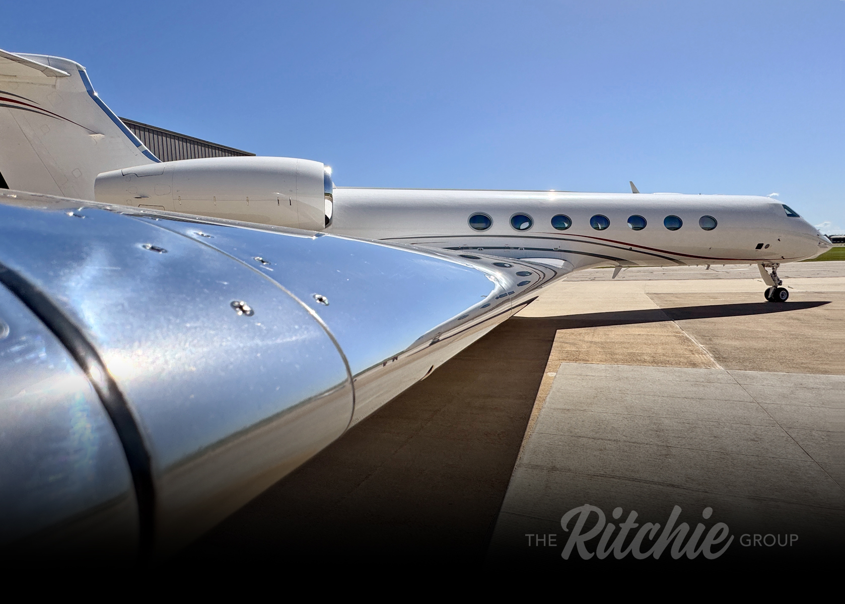 GULFSTREAM G550 photo 3