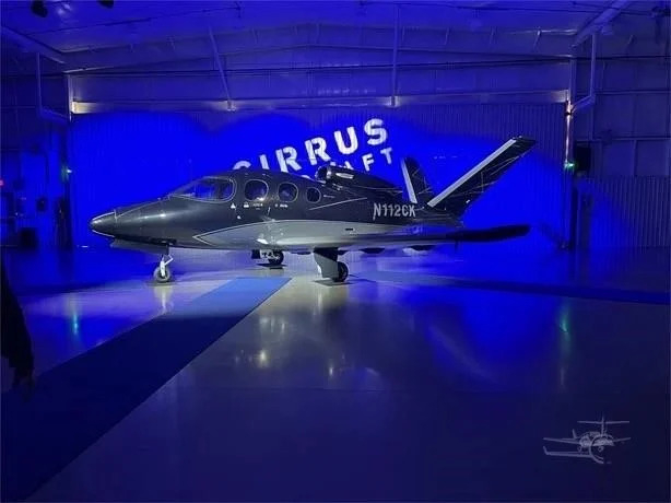 CIRRUS VISION SF50 G2+