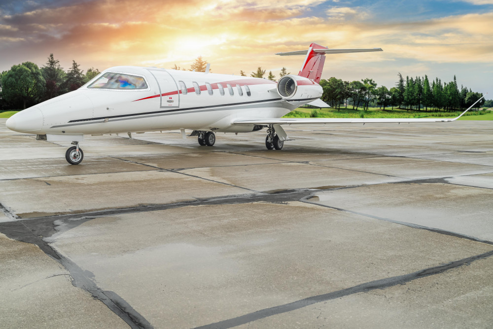BOMBARDIER LEARJET 70