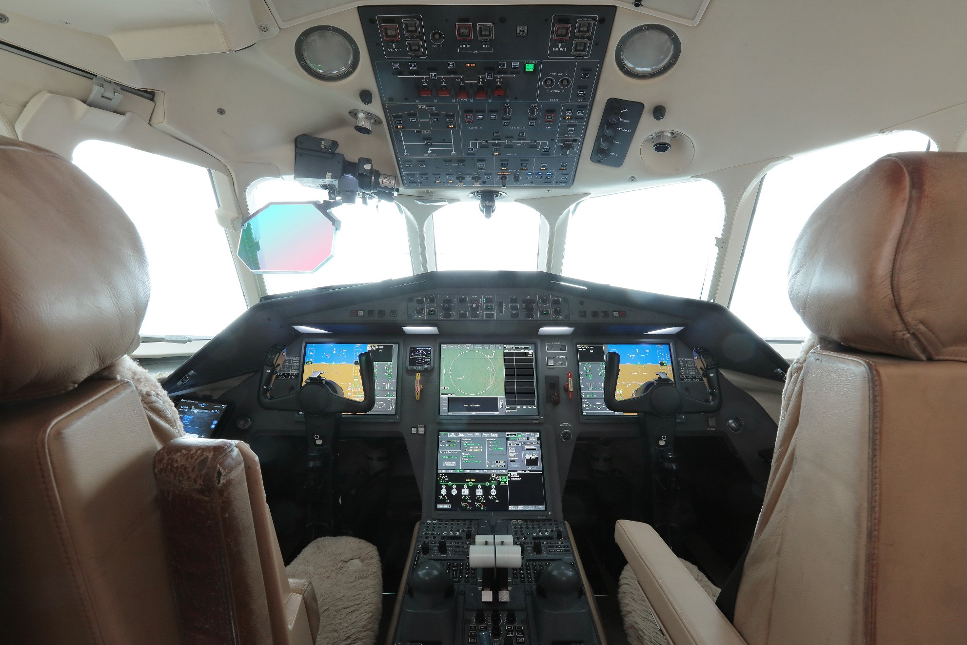 DASSAULT FALCON 2000LX photo 2