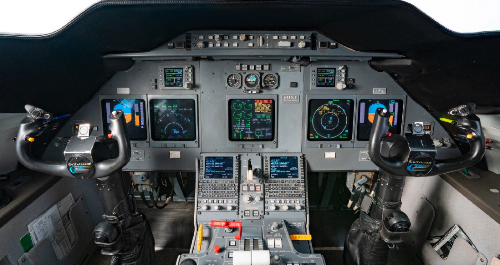GULFSTREAM G200 photo 3