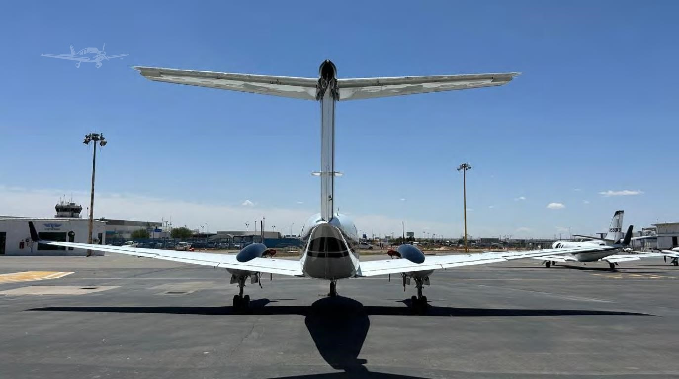 BEECHCRAFT KING AIR 250 photo 3